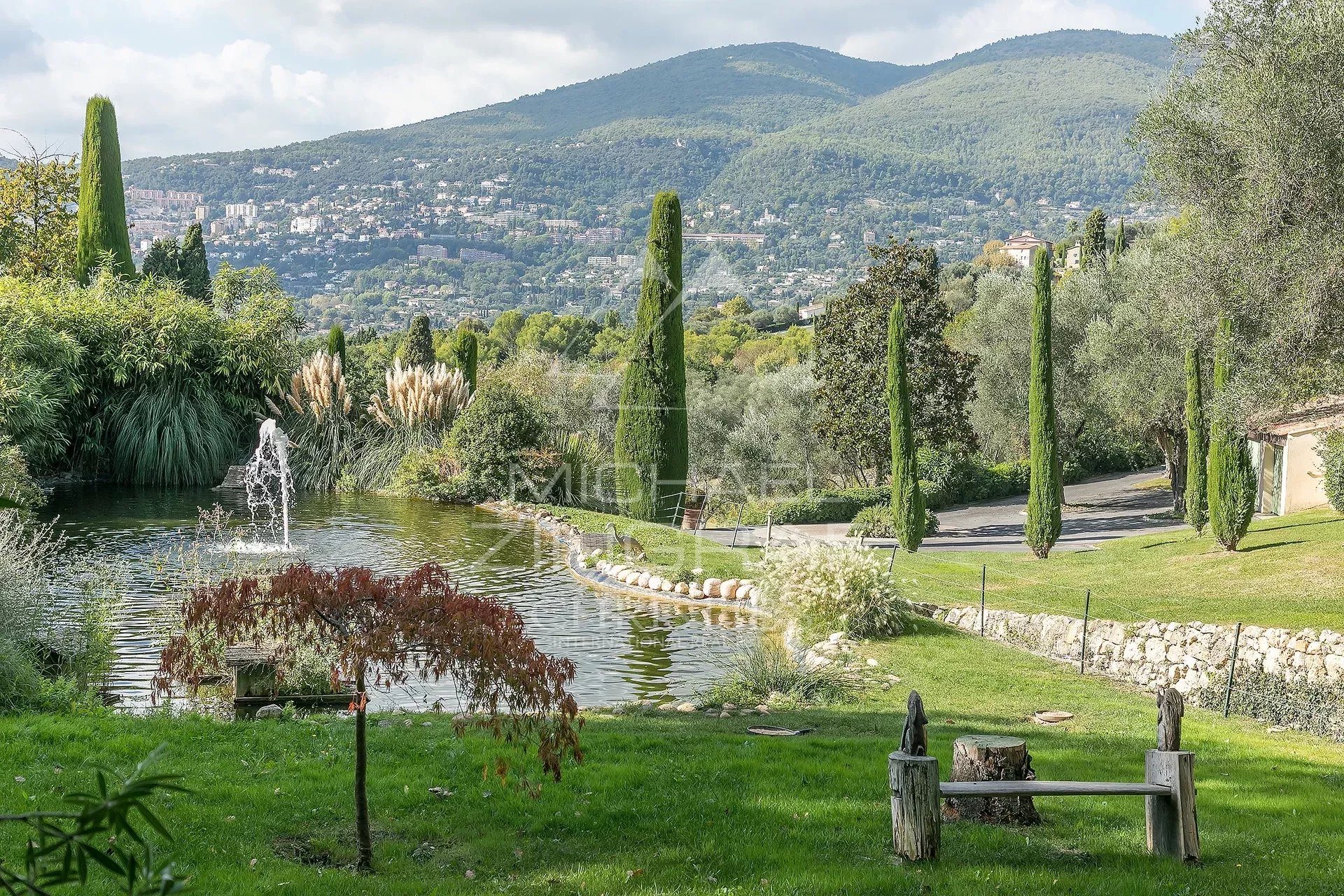 Maison à vendre, 800m², Grasse
