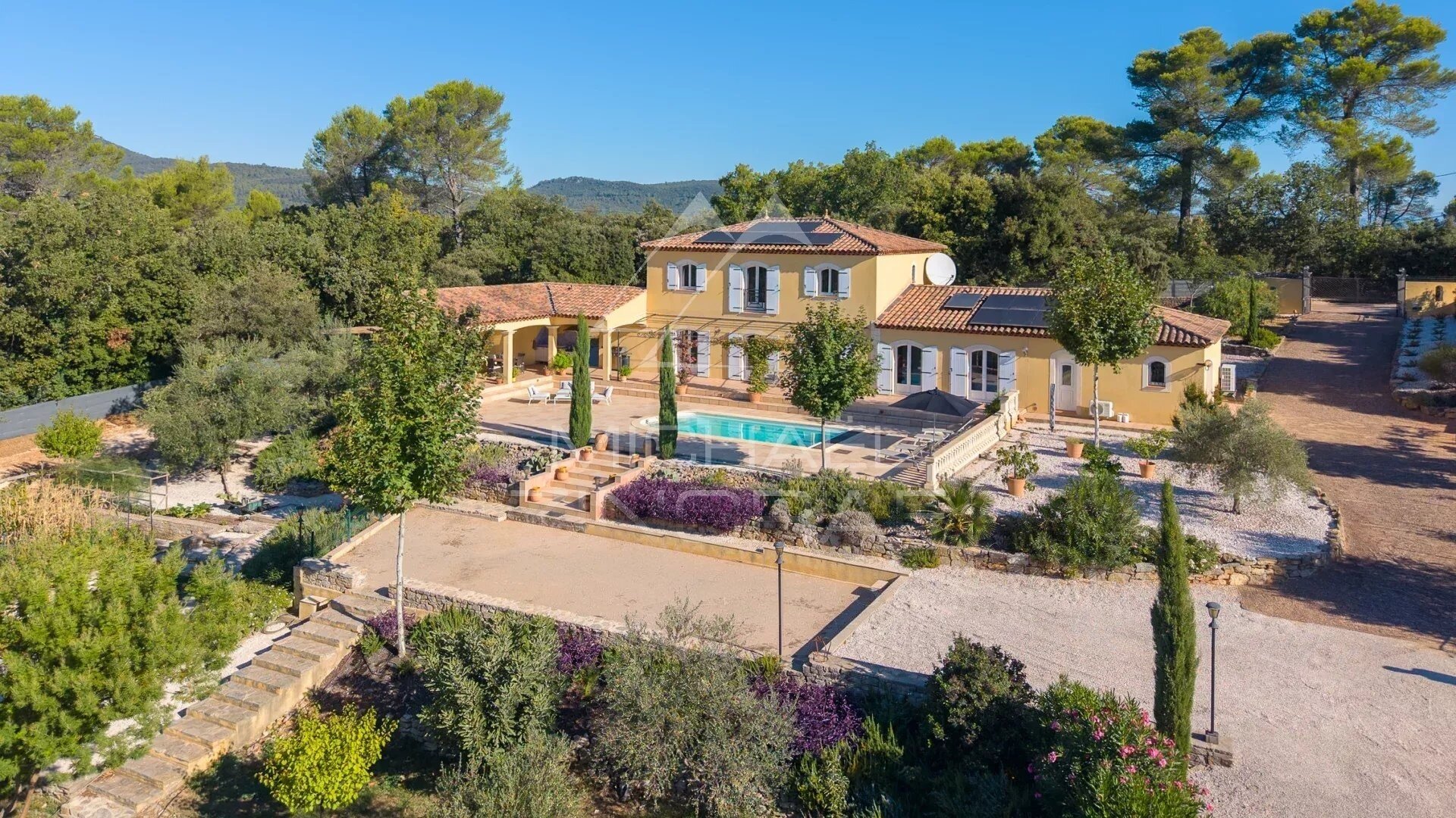 Maison à vendre, 210m², Besse-sur-Issole