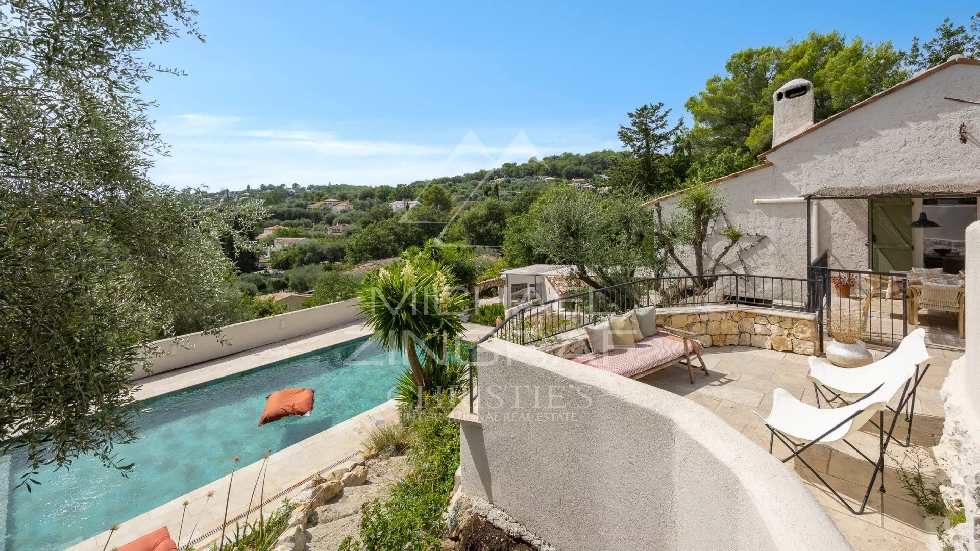 Maison à vendre, 218m², Le Rouret