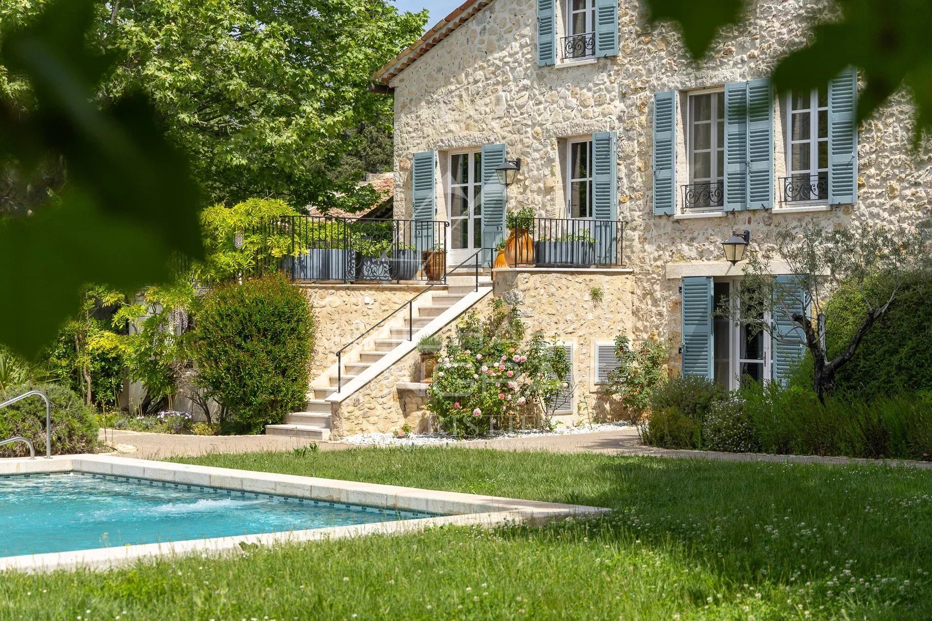 Maison à vendre, 677m², Fayence