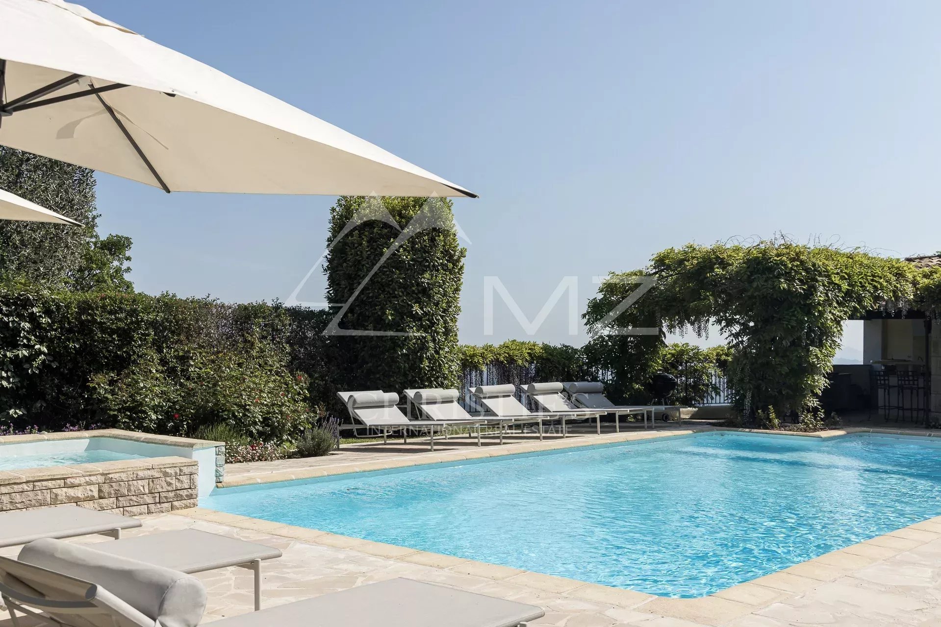Maison à vendre, 275m², Tourrettes-sur-Loup