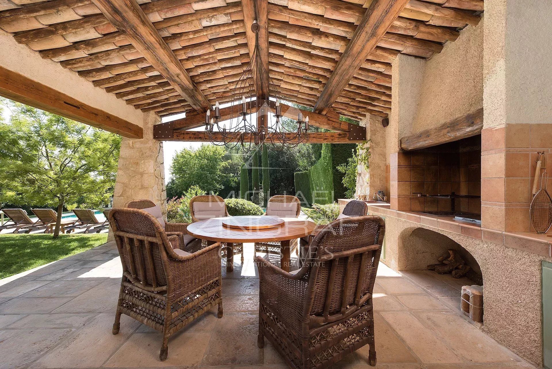 Maison à vendre, 240m², La Colle-sur-Loup