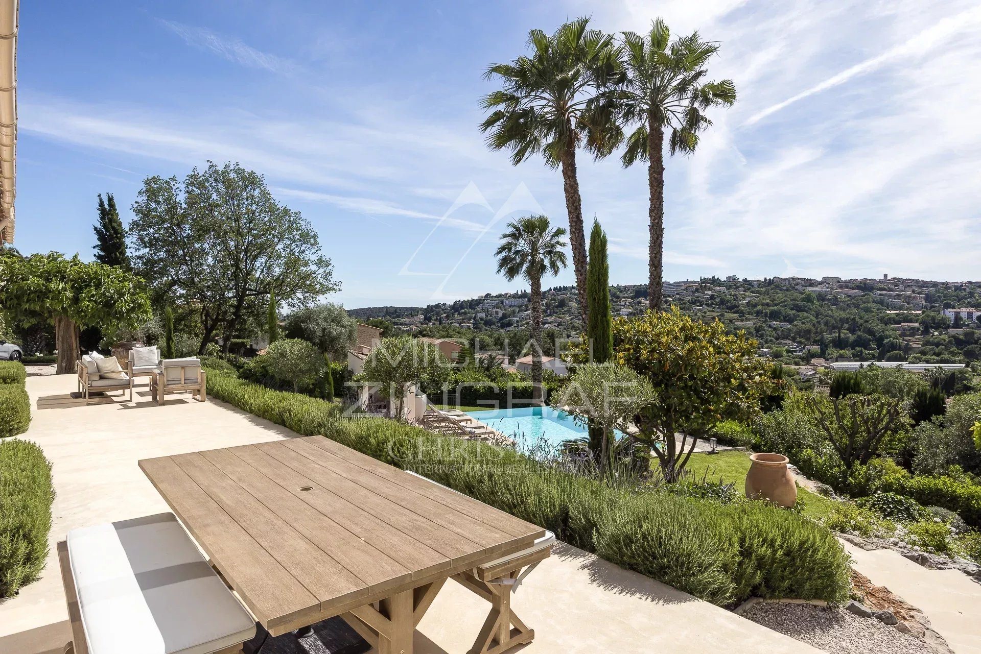 Maison à vendre, 270m², Vence