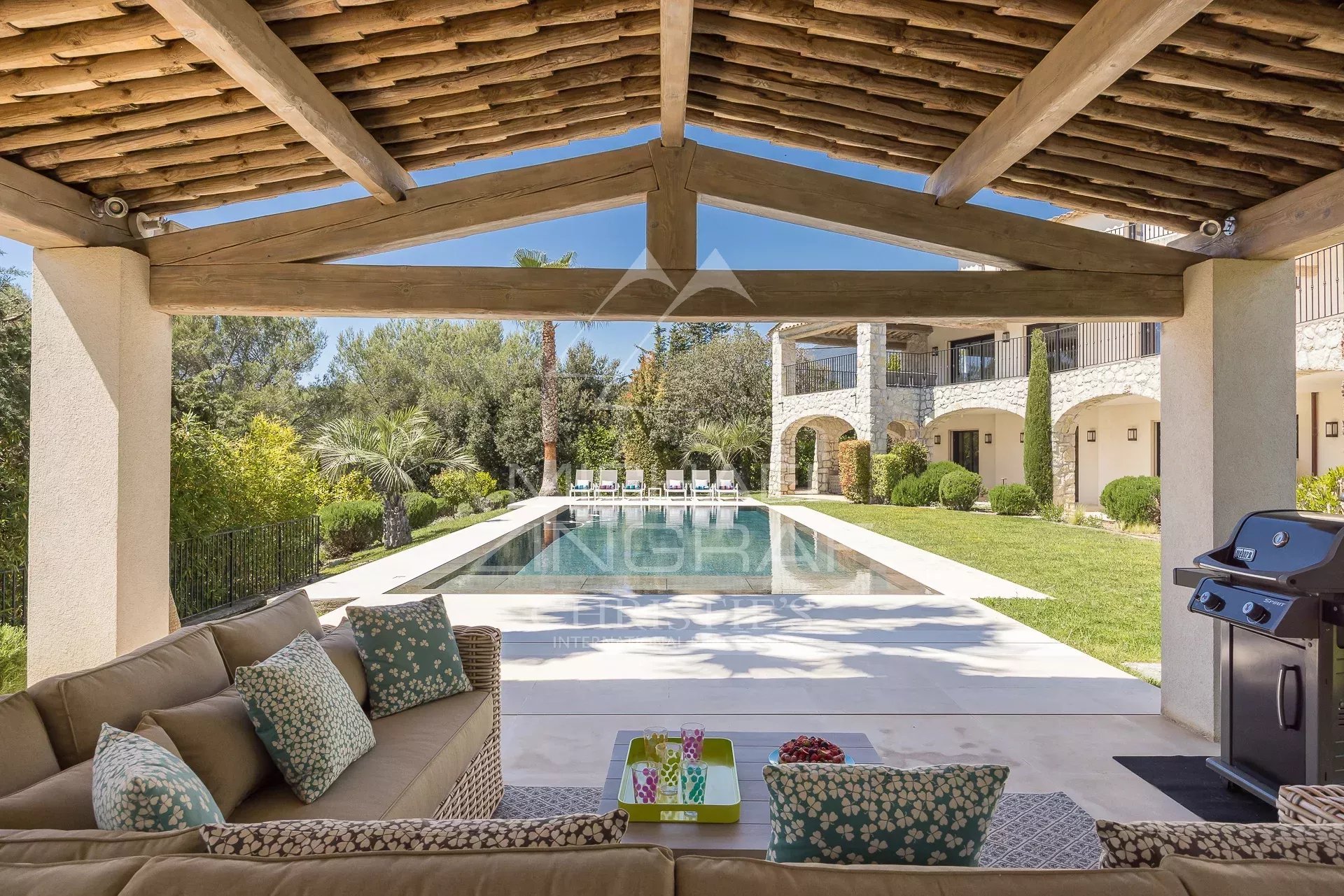 Maison à vendre, 394m², La Colle-sur-Loup