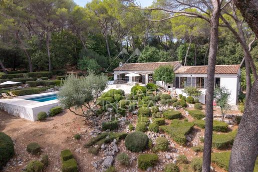 Maison 4 pièces 160 m² · à La Colle-sur-Loup · 160 m² · 1 950 000 €
