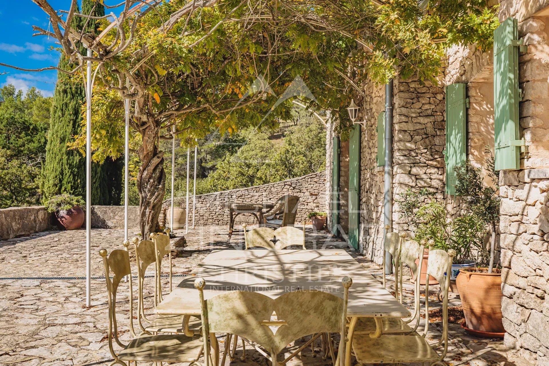 Maison à vendre, 276m², Gordes