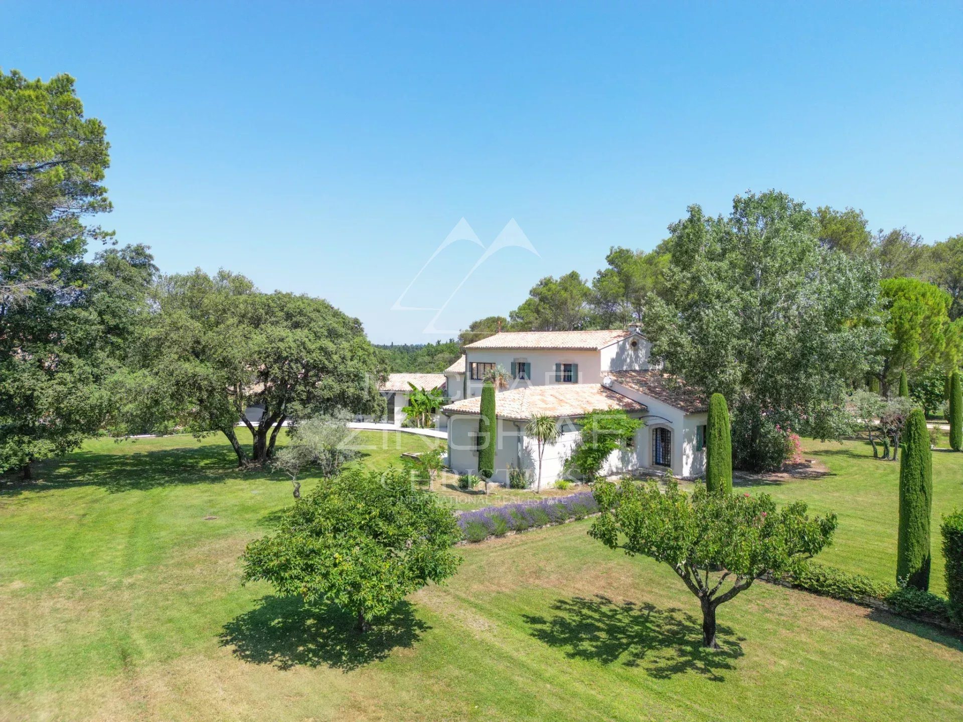 Maison à vendre, 600m², L'Isle-sur-la-Sorgue