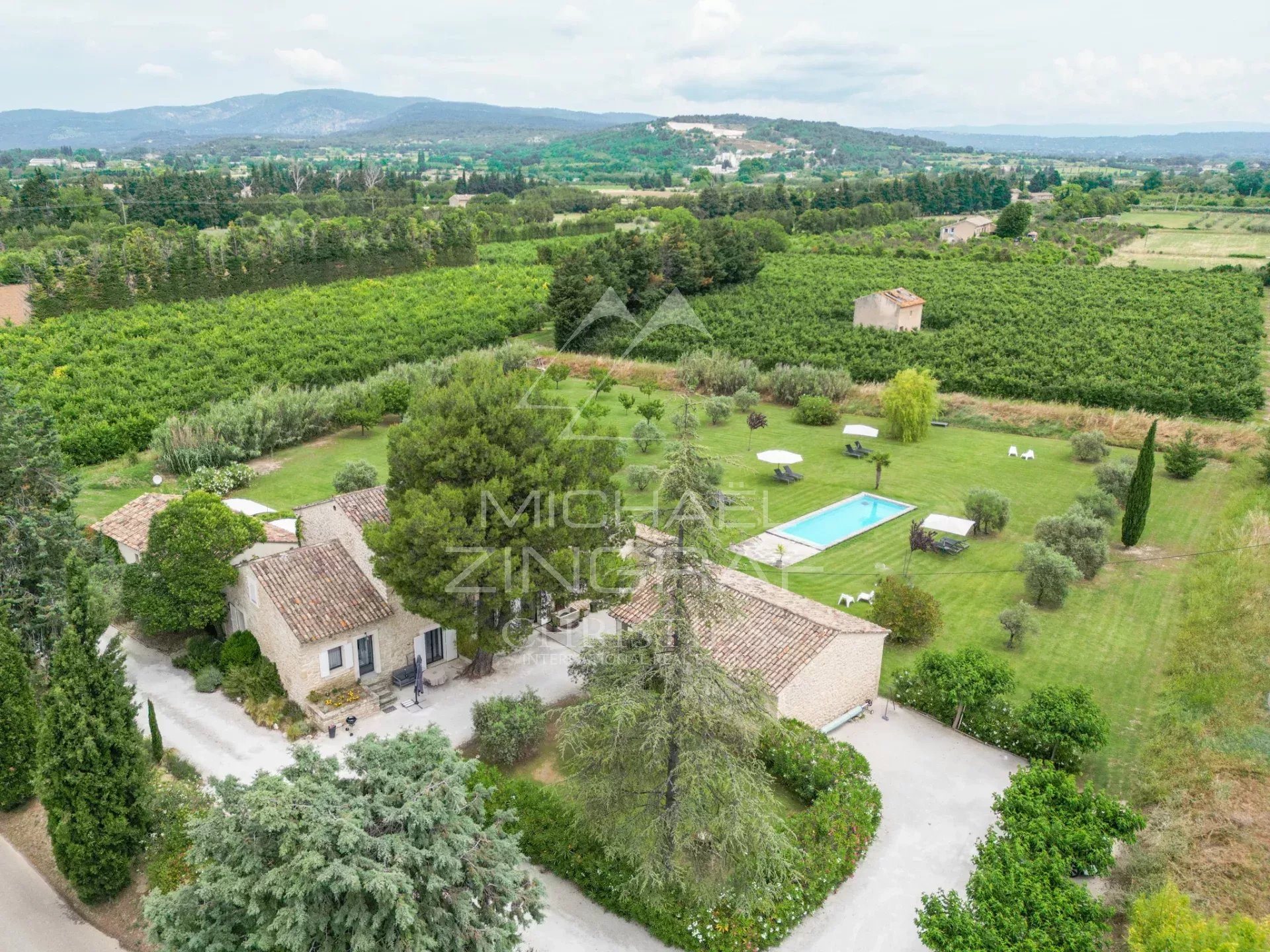 Maison à vendre, 330m², Robion