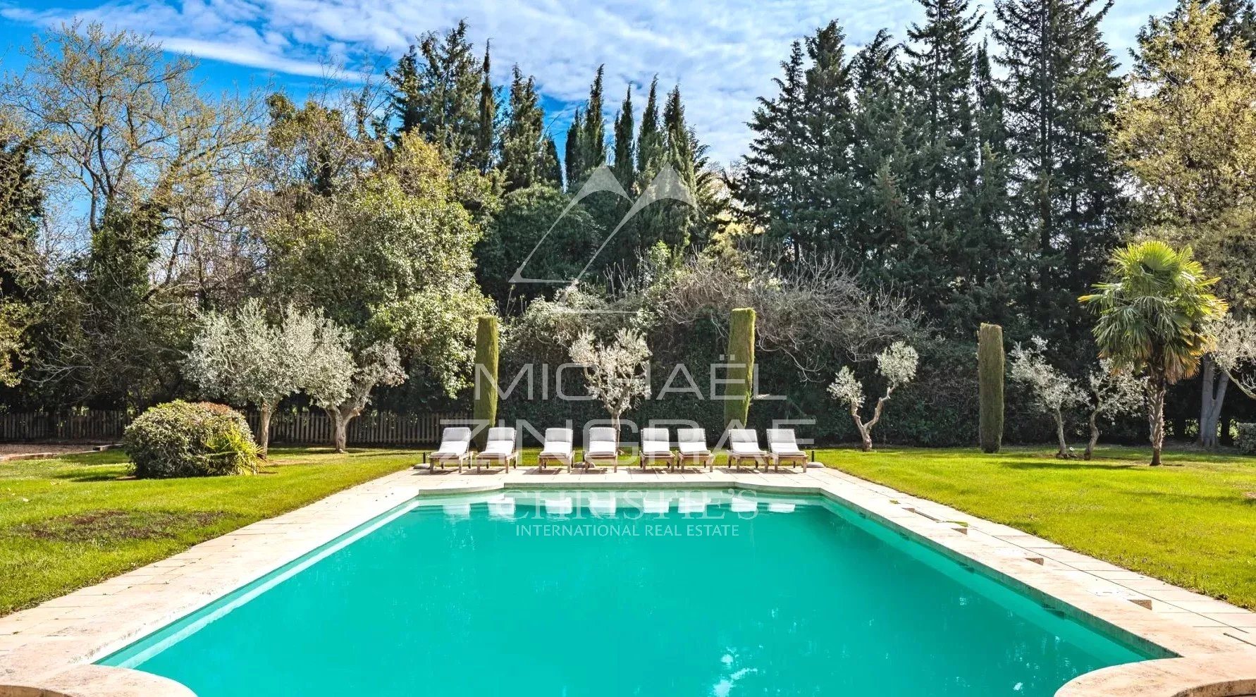 Maison à vendre, 920m², Arles