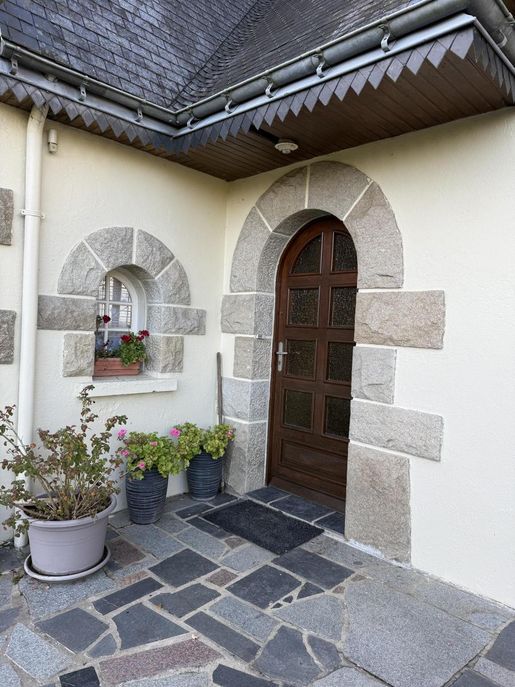 Maison 172 m² · à Saint-Gouéno · 172 m² · 197 500 €