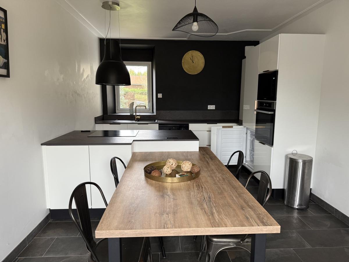 Maison à vendre, 151m², Plouguenast-Langast