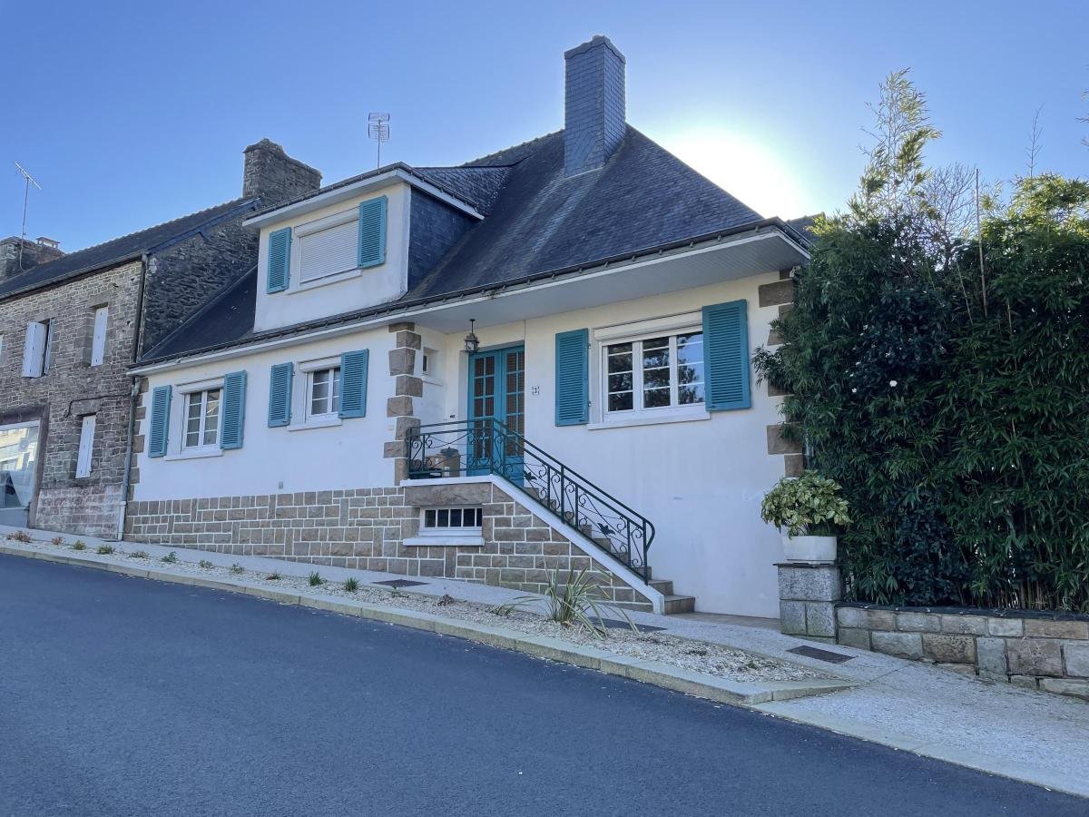 Maison à vendre, 121m², Plouguenast