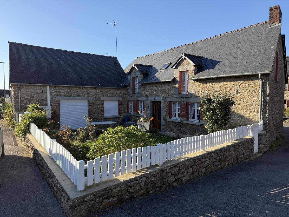 Maison à vendre, 141m², Ménéac
