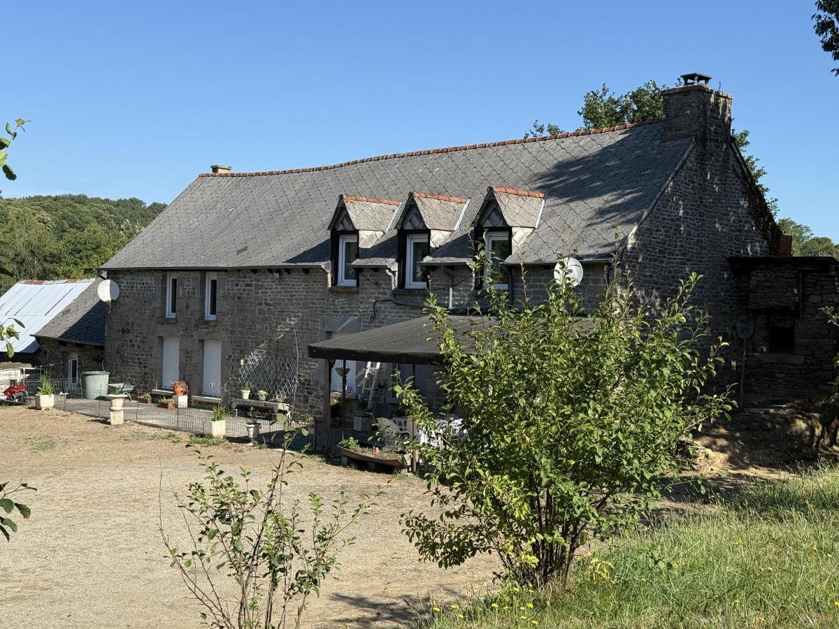 Maison à vendre, 140m², Ménéac
