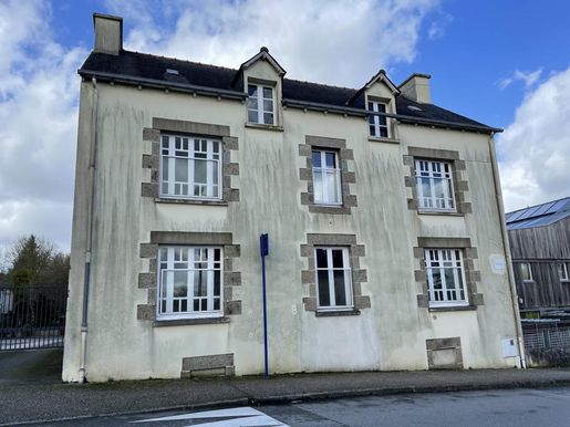 Maison 5 pièces 103 m² · à Plémet · 103 m² · 90 000 €