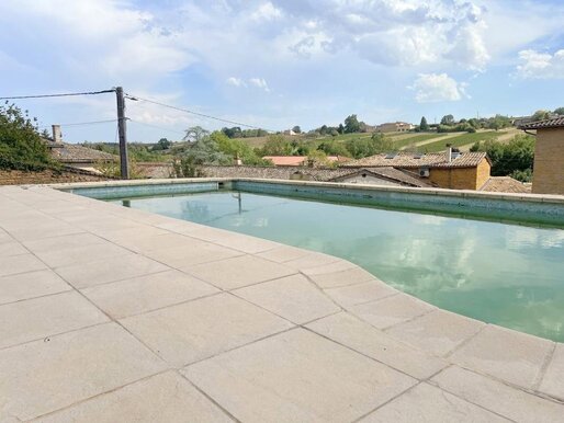 Terrain 550 m² · à Pouilly-le-Monial · 169 000 €