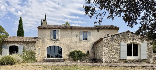 Maison 8 pièces 385 m² · à Ménerbes · 385 m² · 2 495 000 €