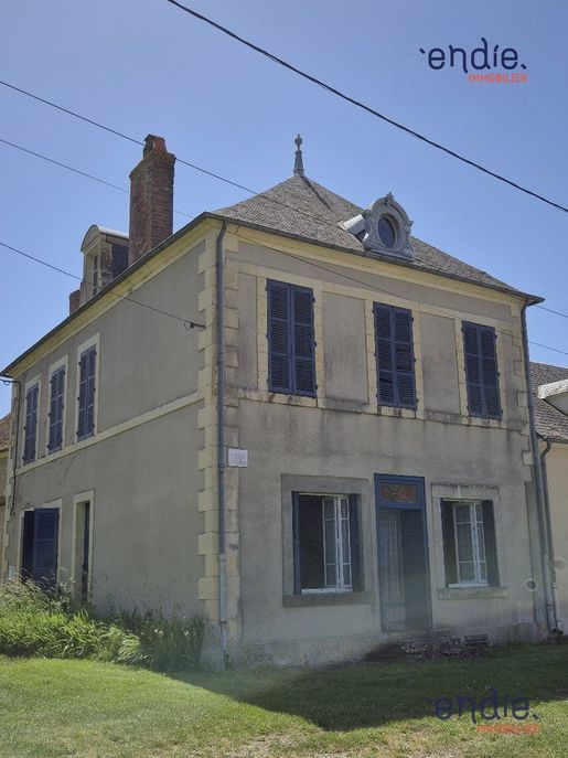 Maison 5 pièces 130 m² · à Ourouer-les-Bourdelins · 130 m² · 76 000 €