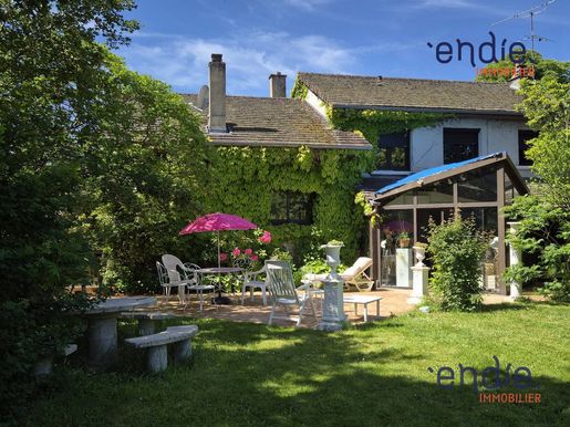 Maison 7 pièces 200 m² · à Neuvy · 200 m² · 332 000 €