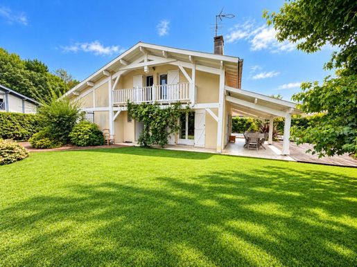 Maison 6 pièces 137 m² · à Messanges · 137 m² · 609 000 €