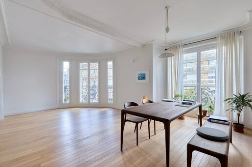 Appartement 4 pièces 81 m² · à Paris 15ème · 81 m² · 1 070 000 €