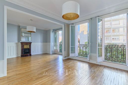 Appartement 4 pièces 106 m² · à Paris 15ème · 106 m² · 1 060 000 €