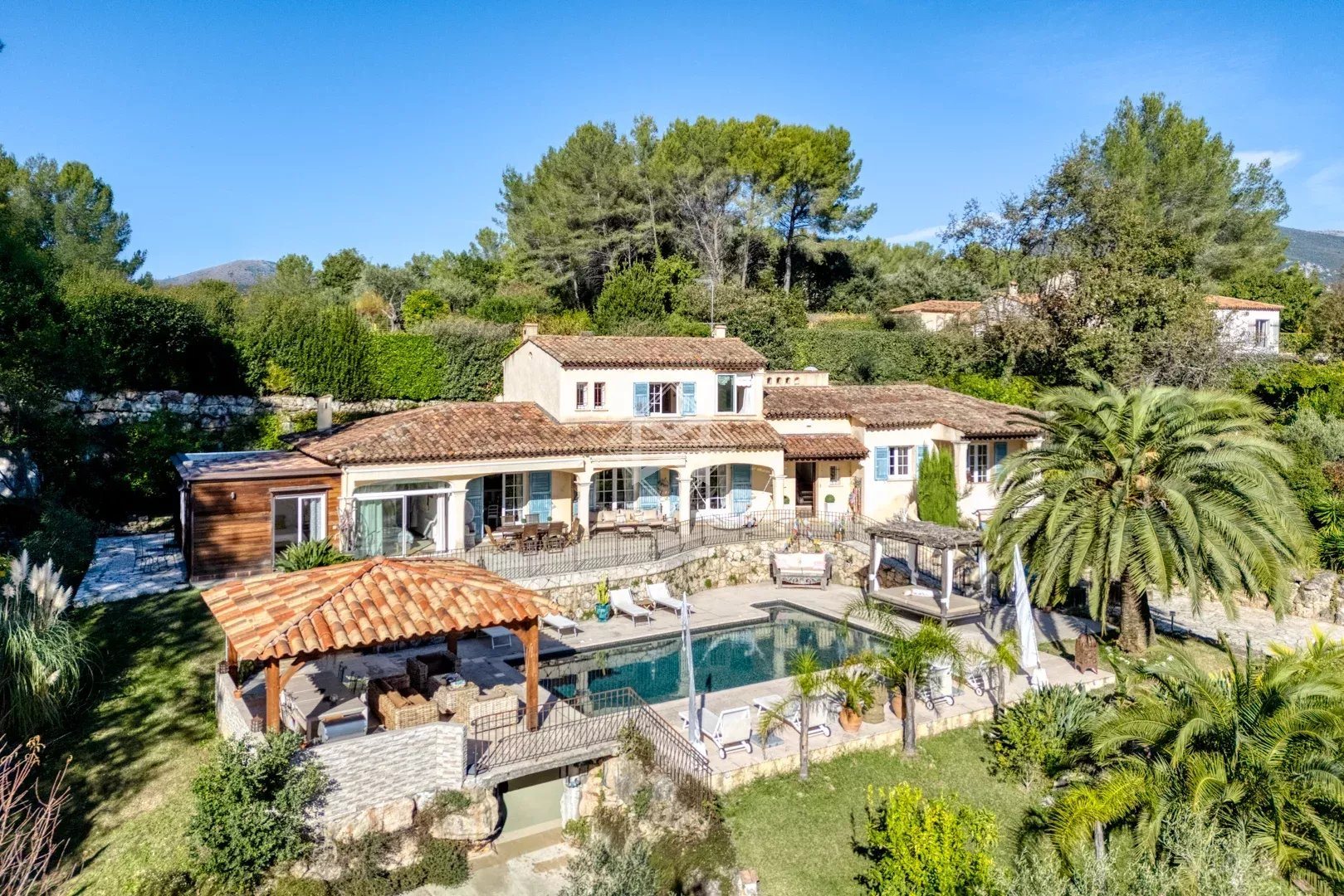 Maison à vendre, 202m², Le Rouret