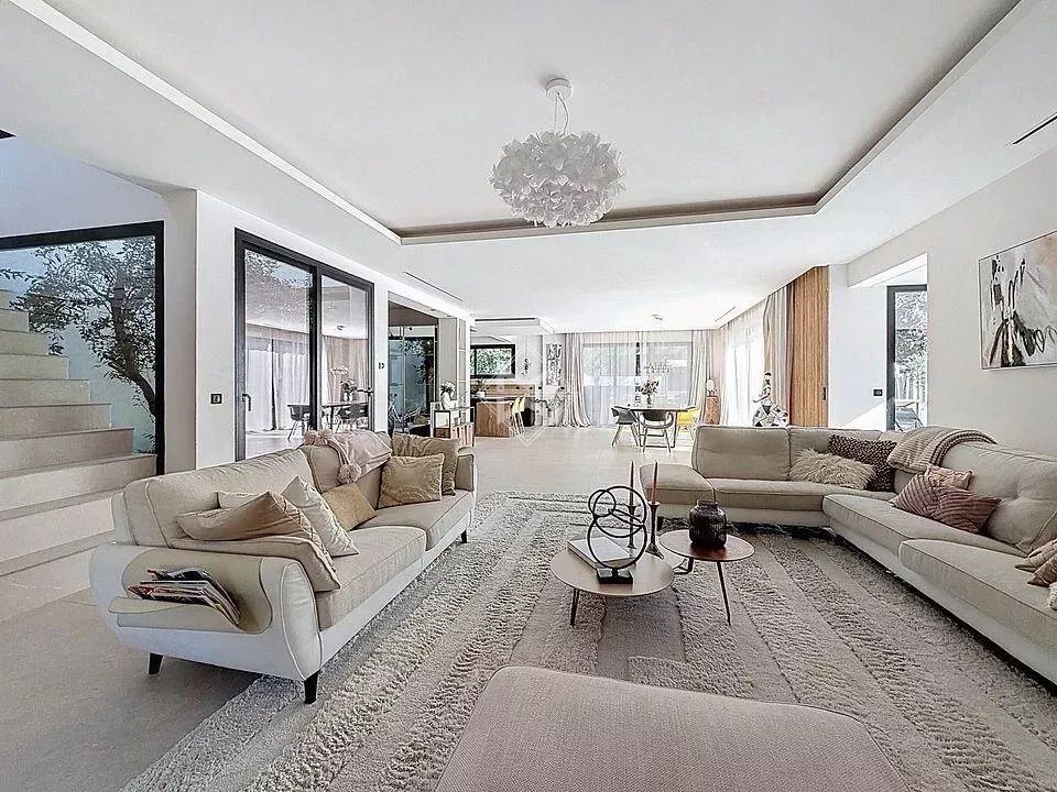 Maison à vendre, 323m², Roquefort-les-Pins