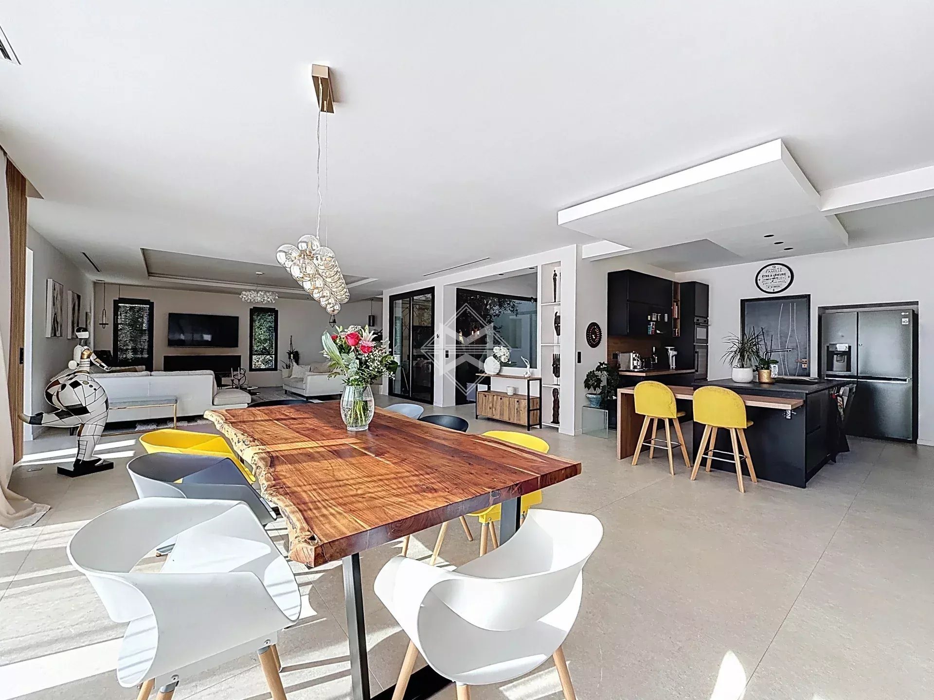 Maison à vendre, 323m², Roquefort-les-Pins