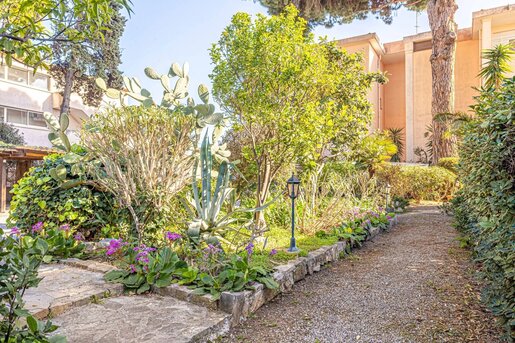 Appartement 2 pièces 45 m² · à Saint-Laurent-du-Var · 45,4 m² · 268 000 €