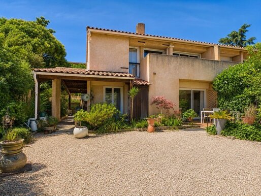 Maison 5 pièces 101 m² · à La Roquette-sur-Siagne · 101 m² · 445 000 €