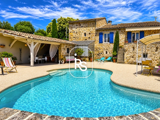 Maison 7 pièces 196 m² · à Joyeuse · 196 m² · 869 000 €