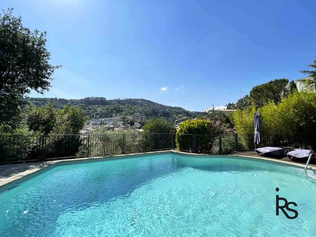 Maison à vendre, 212m², Largentière