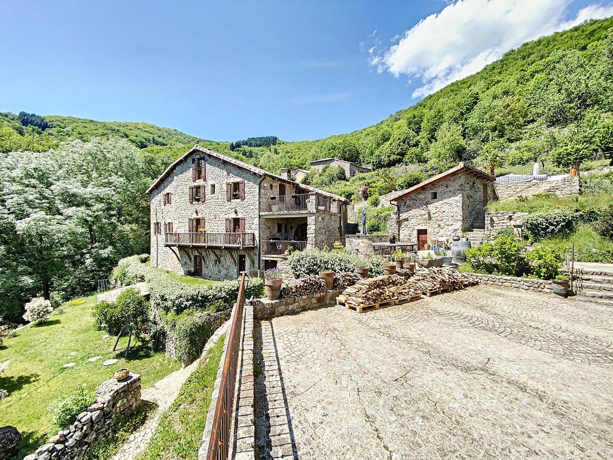 Maison à vendre, 330m², Burzet