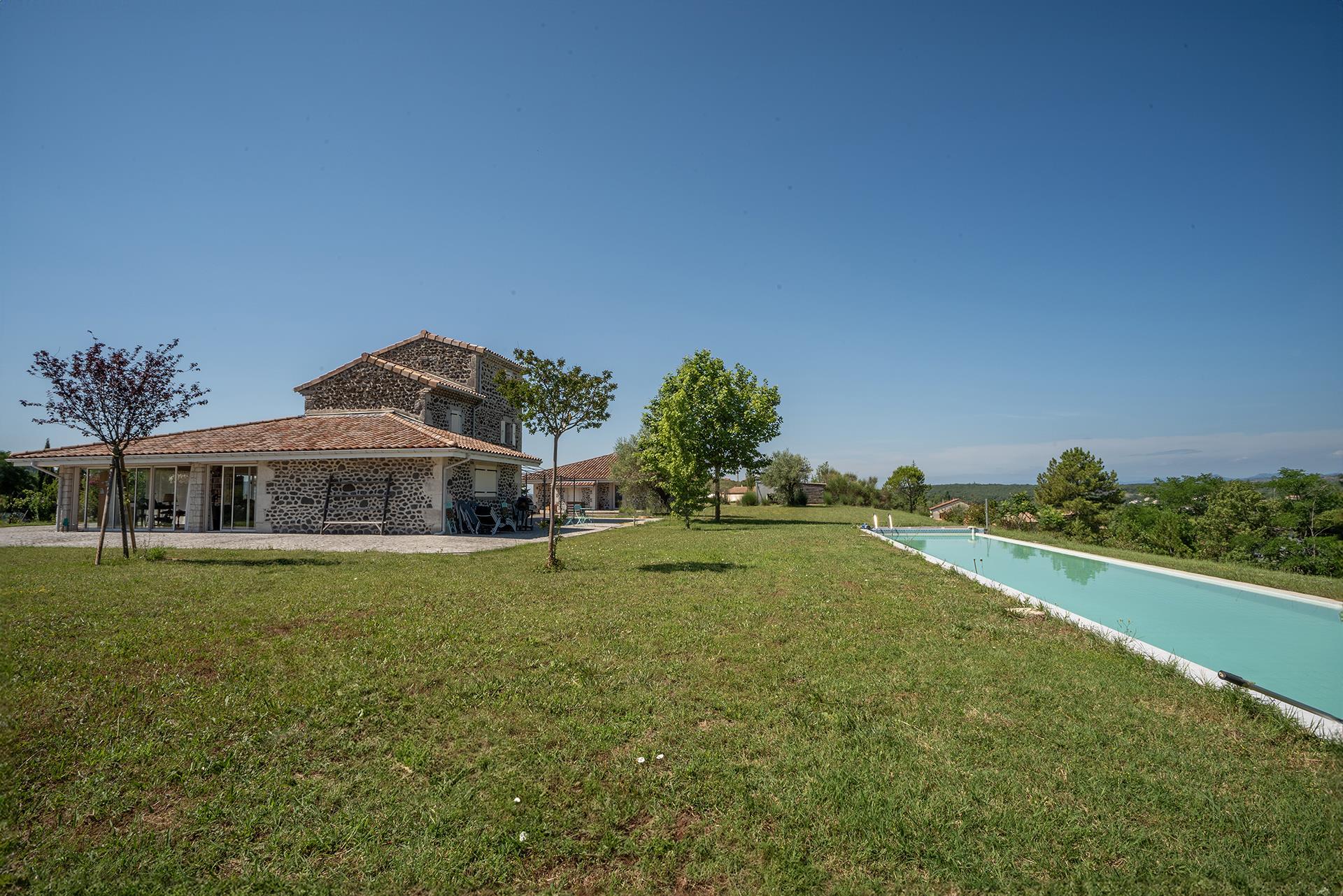 Maison à vendre, 252m², Lussas