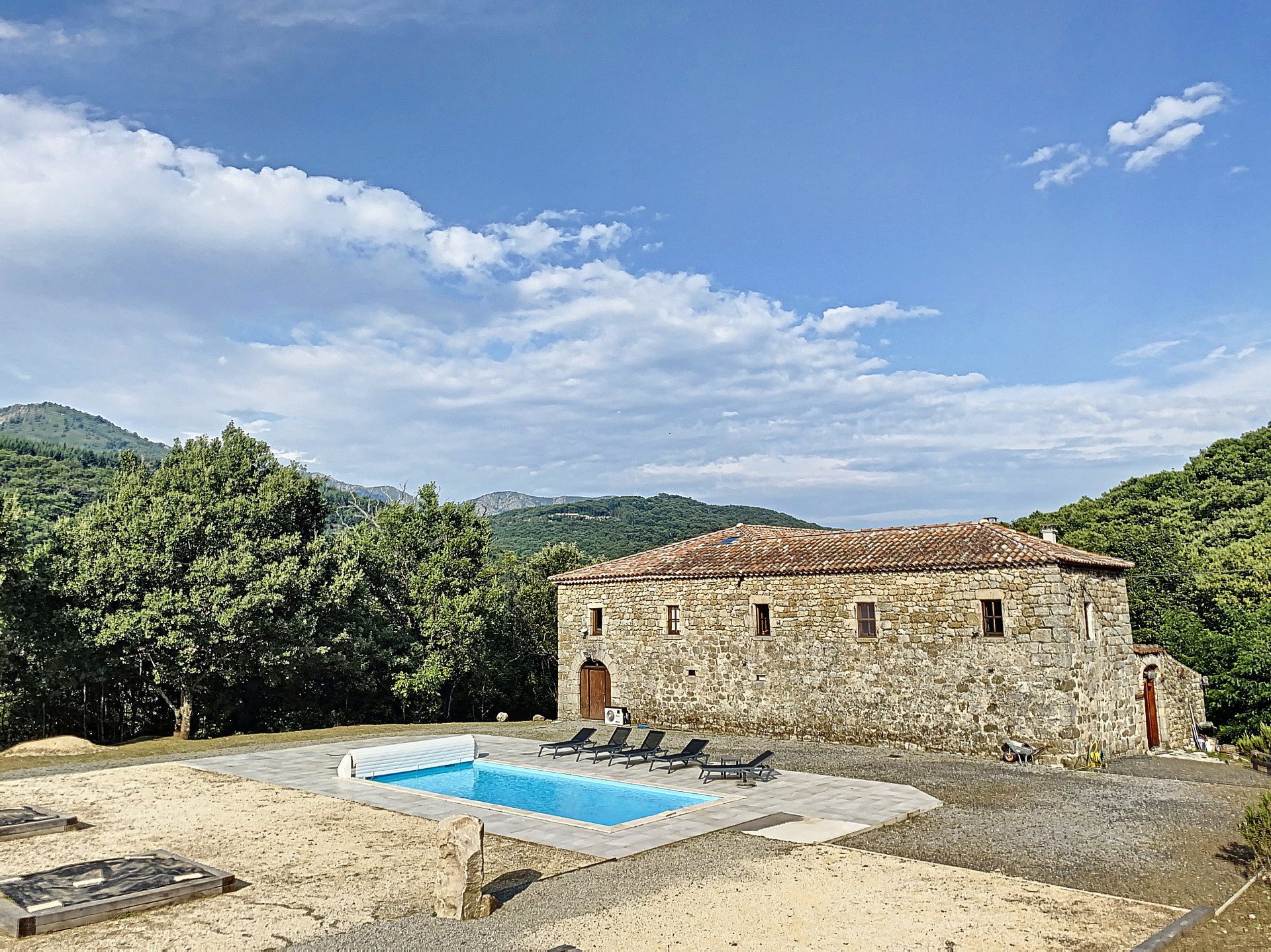Maison à vendre, 260m², Valgorge