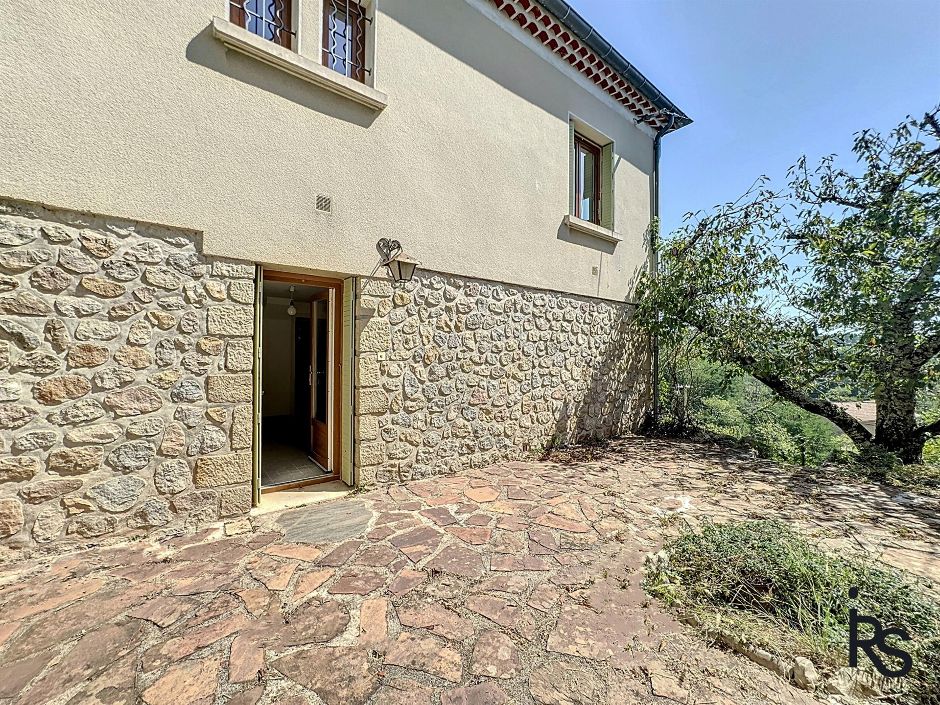 Maison à vendre, 99m², Largentière