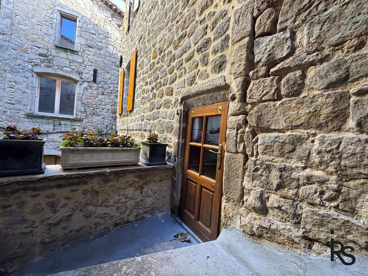 Maison à vendre, 75m², Largentière