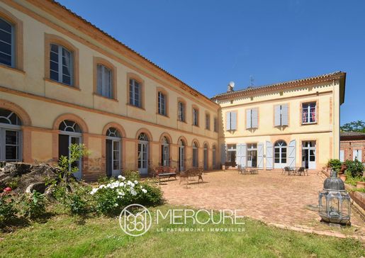 Maison 24 pièces 773 m² · à Verdun-sur-Garonne · 773 m² · 900 000 €