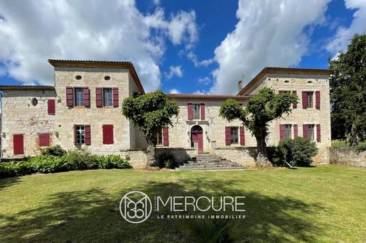 Maison 20 pièces 300 m² · à Clermont-Soubiran · 300 m² · 450 000 €