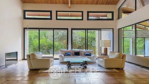 Maison 9 pièces 301 m² · à Saint-Jean · 301 m² · 1 140 000 €