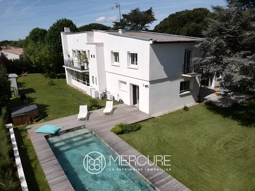 Maison 10 pièces 255 m² · à Toulouse · 255 m² · 995 000 €