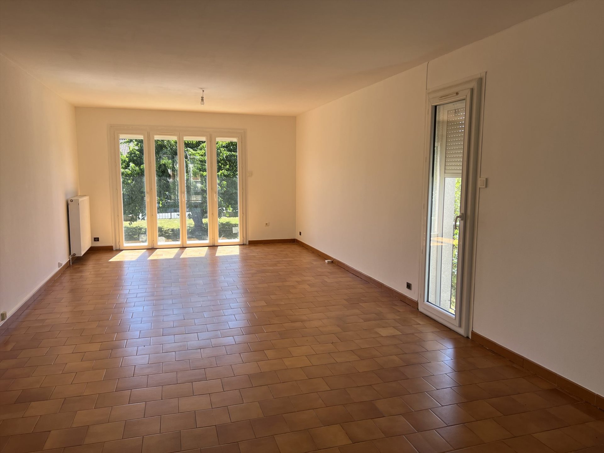 Maison à louer, 152m², Saint-Juéry