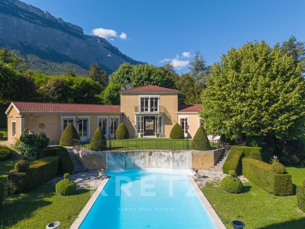 Maison à vendre, 348m², Meylan