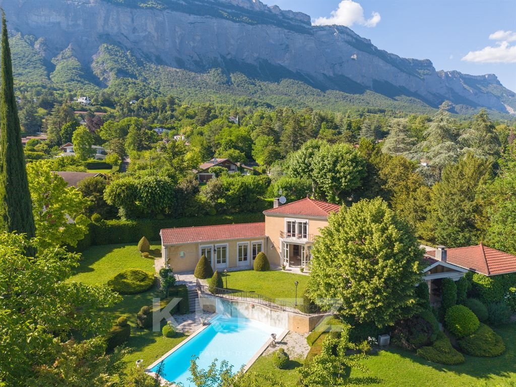 Maison à vendre, 348m², Meylan