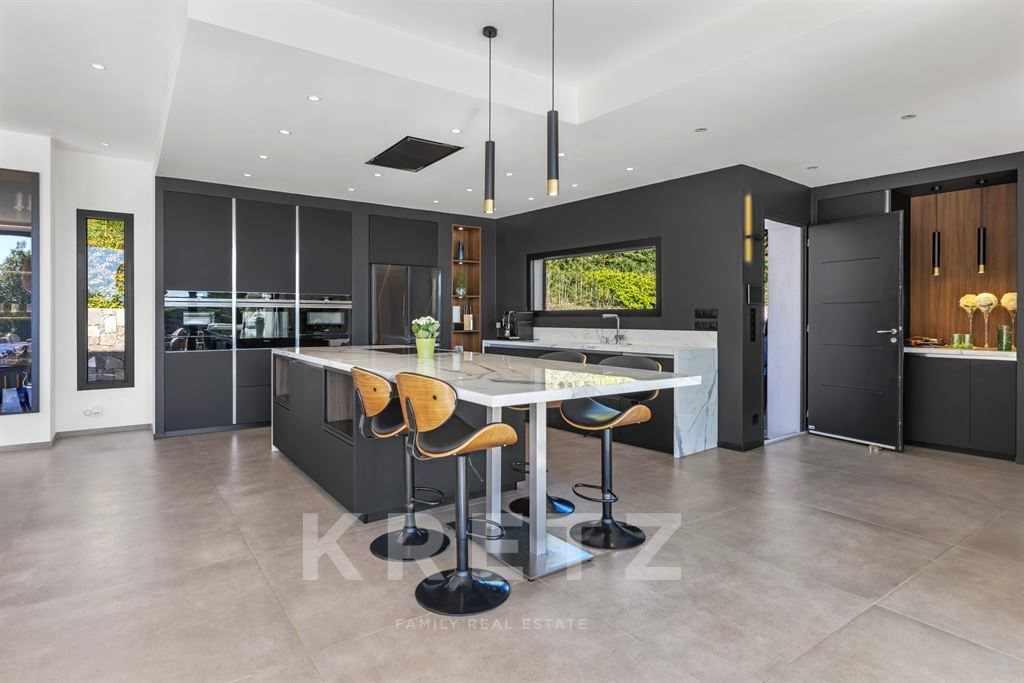 Maison à vendre, 450m², Valbonne