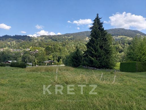 Terrain 600 m² · à Megève · 600 m² · 1 980 000 €