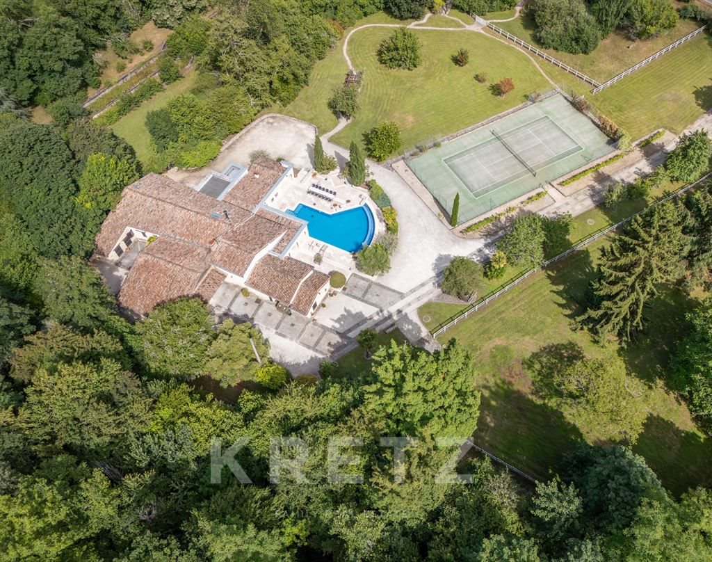 Maison à vendre, 283m², Carignan-de-Bordeaux