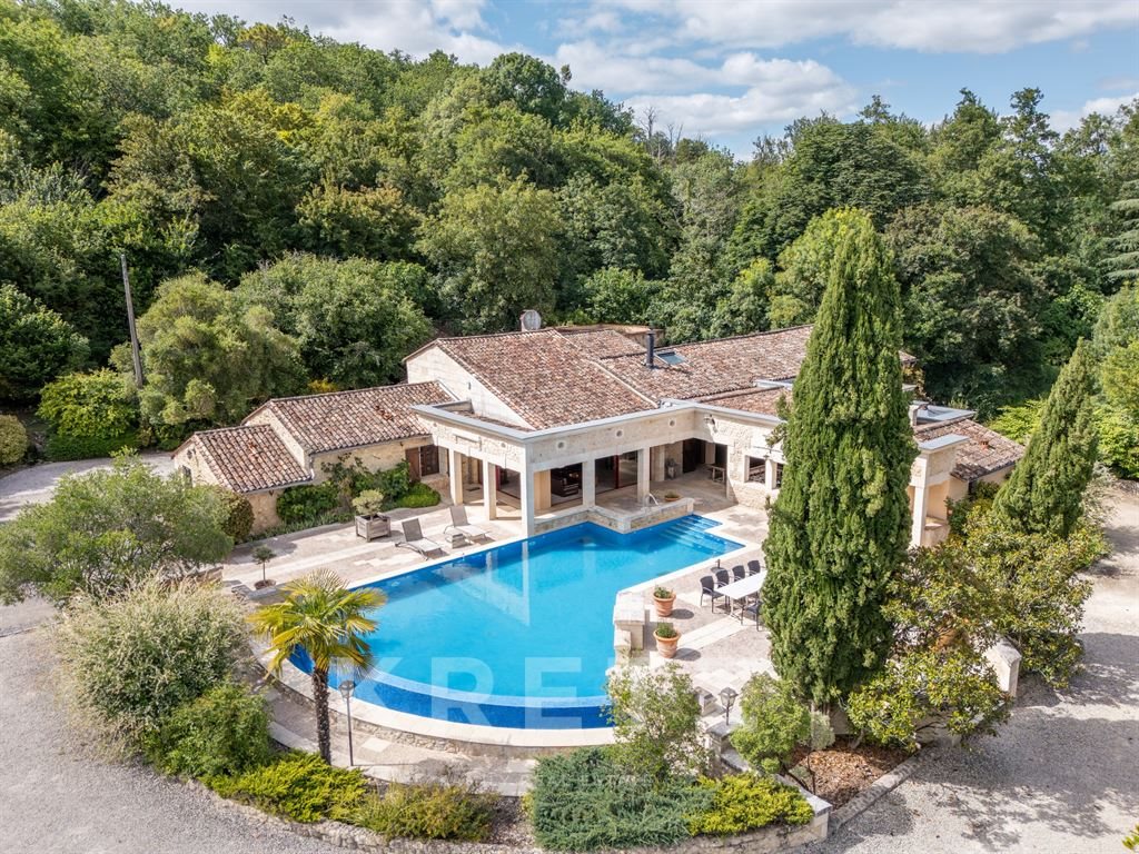 Maison à vendre, 283m², Carignan-de-Bordeaux
