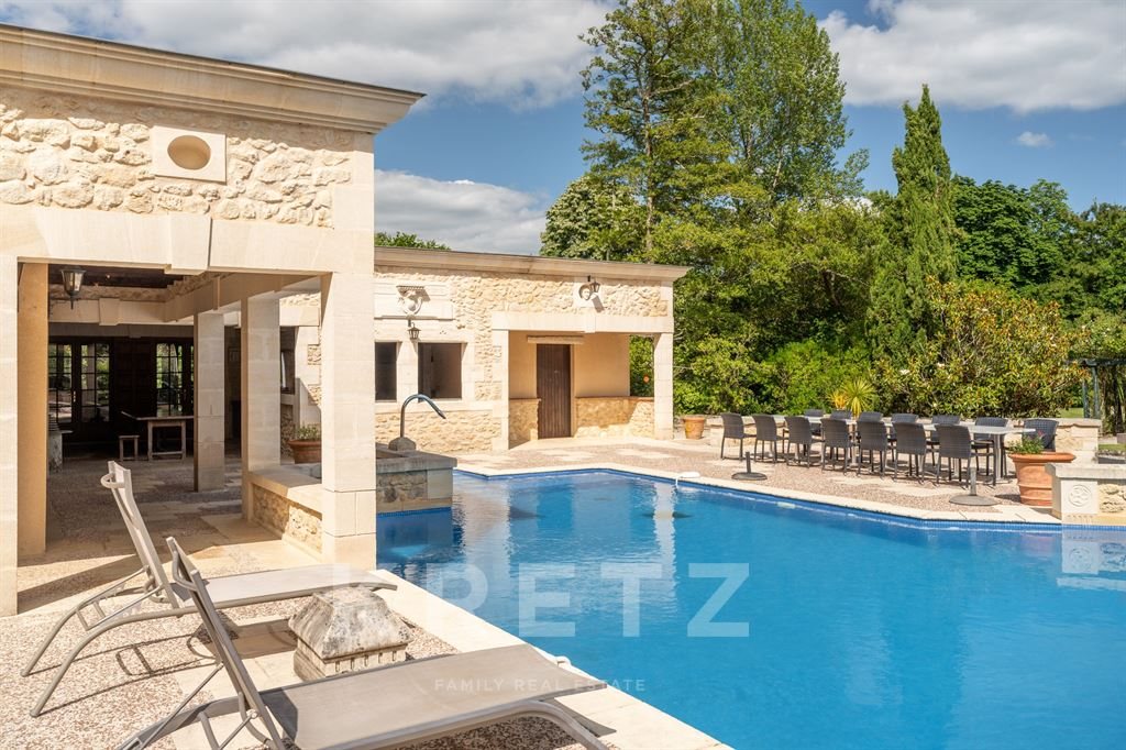 Maison à vendre, 283m², Carignan-de-Bordeaux